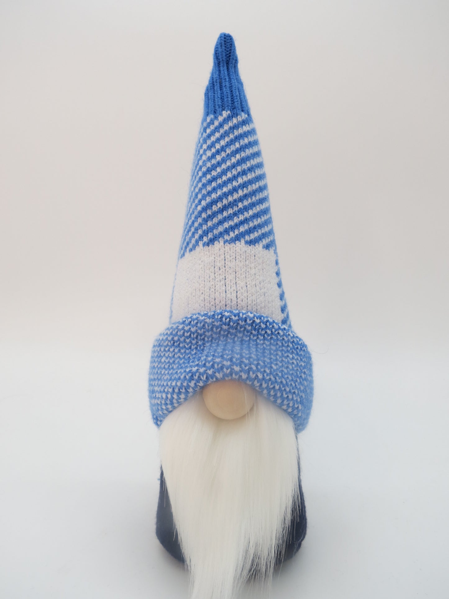 10" (25.4 cm) Small Gnome (6104) Blue/White