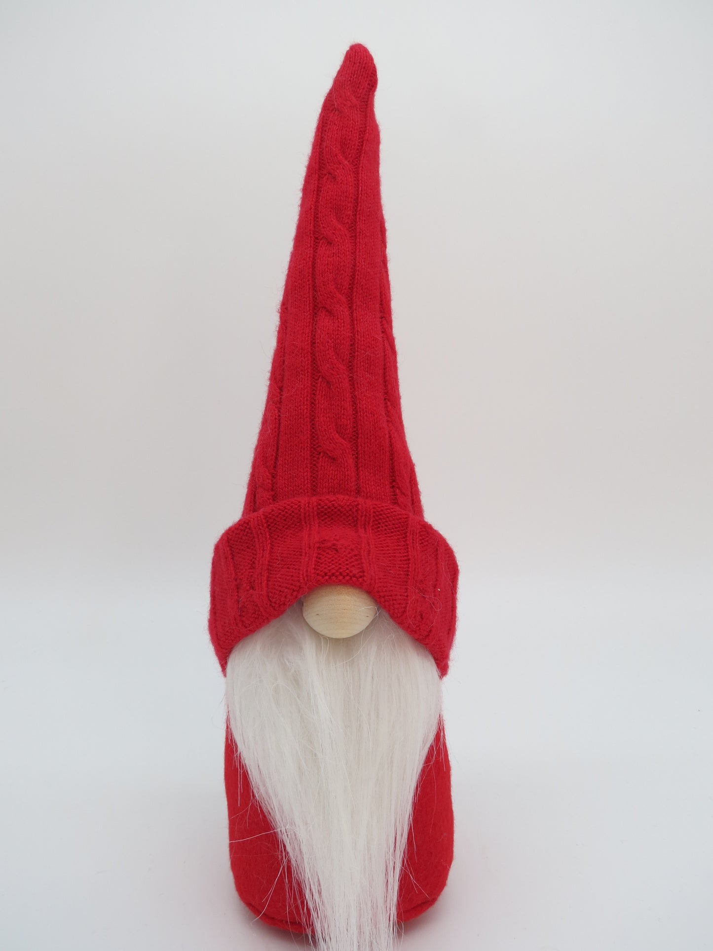 15" Medium Gnome (5799) - Red