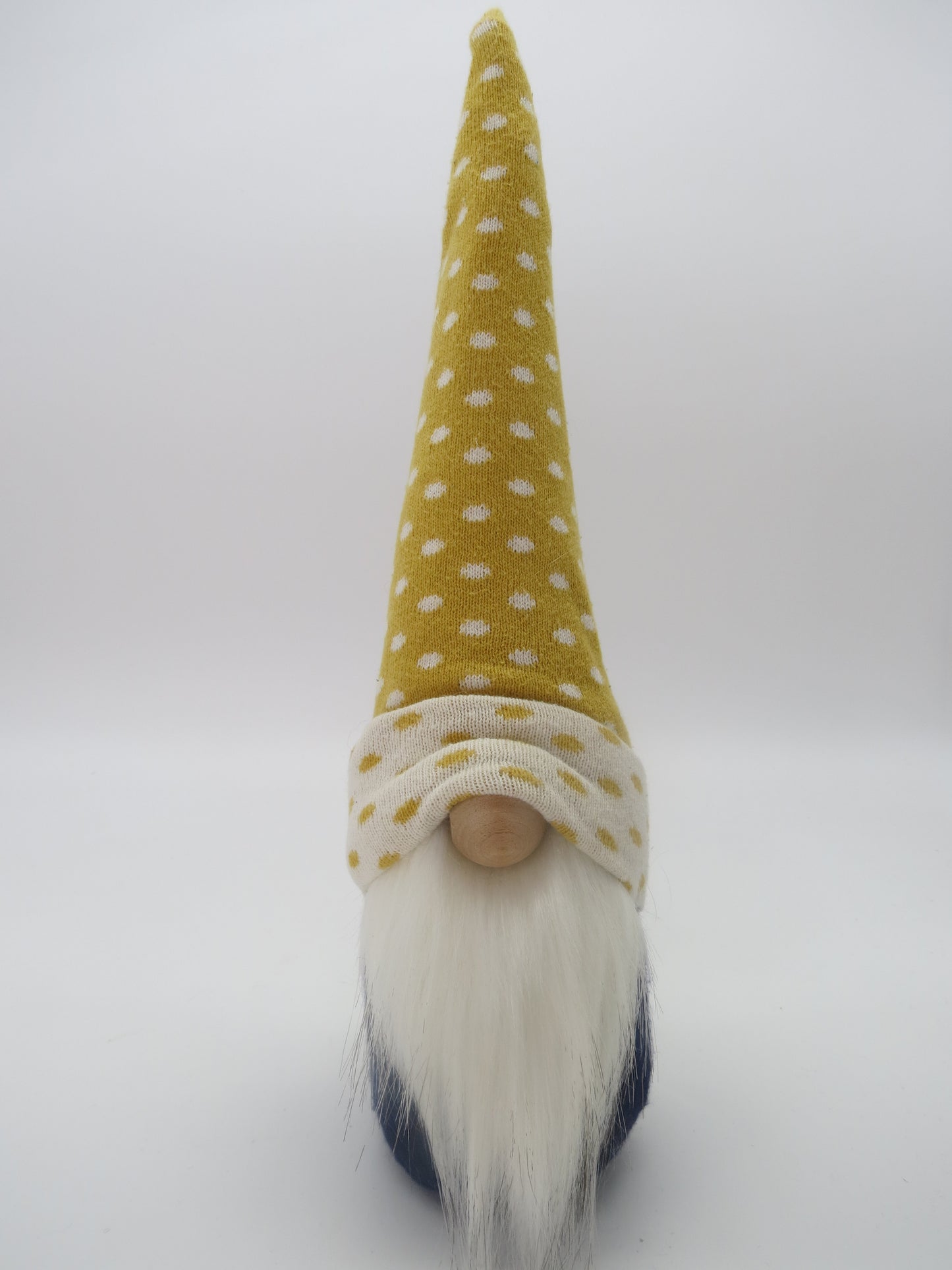 15" Medium Gnome (6201) - Yellow/White